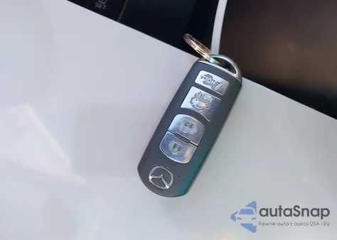 2018 Mazda Mazda3 Touring z USA, uszkodzony, nr VIN 3MZBN1V3XJM257858